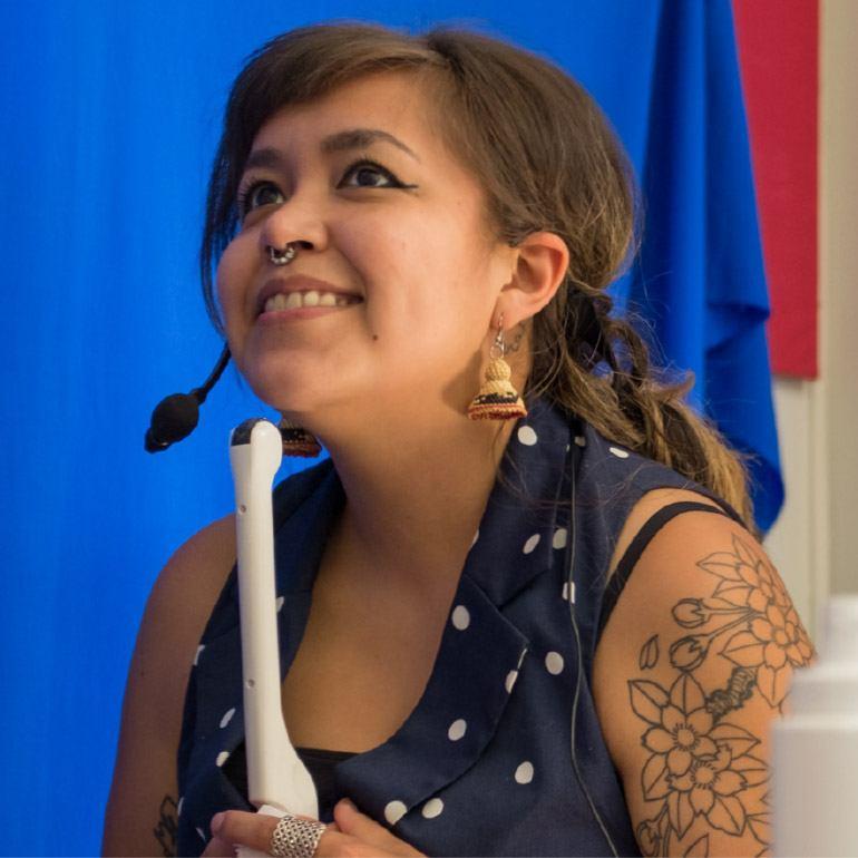 Ashley Cooper, from the W̱SÁNEĆ community using the eNunciate web-based biovisual tool