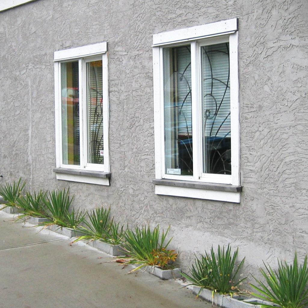 Cinder block gardens transform an empty urban space